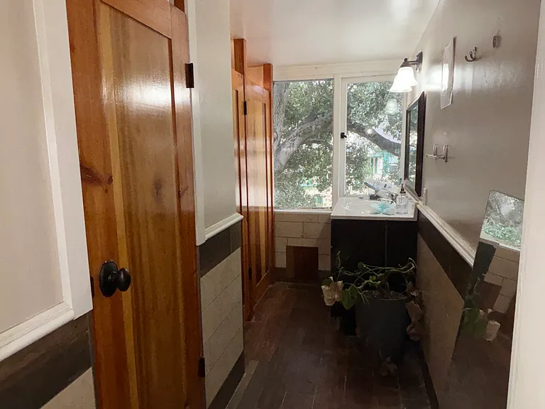 2434 Warring St #23 — Photo 8