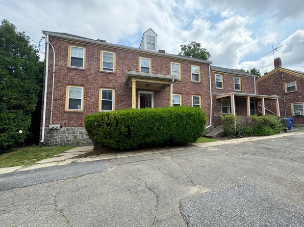 32 Shepard St #2