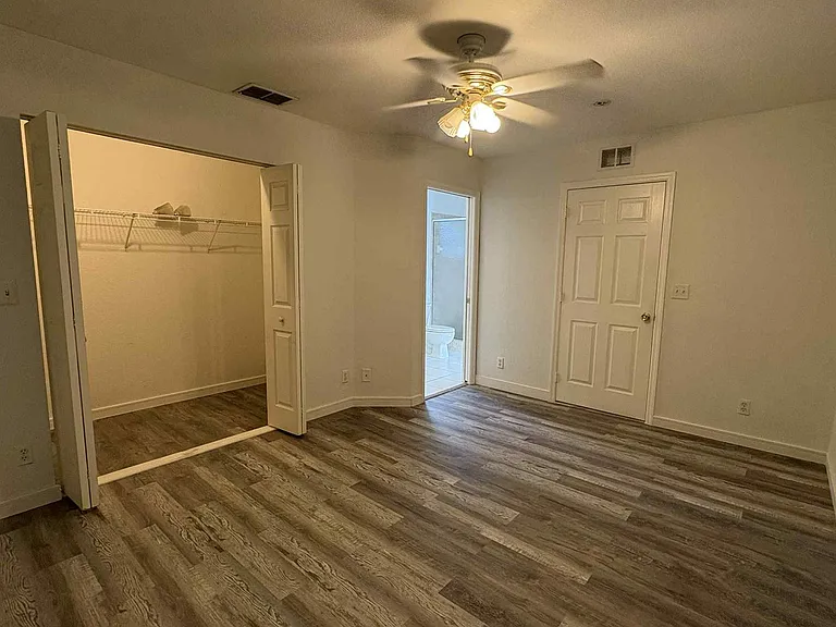 8079 Pacific Beach Dr — Photo 16
