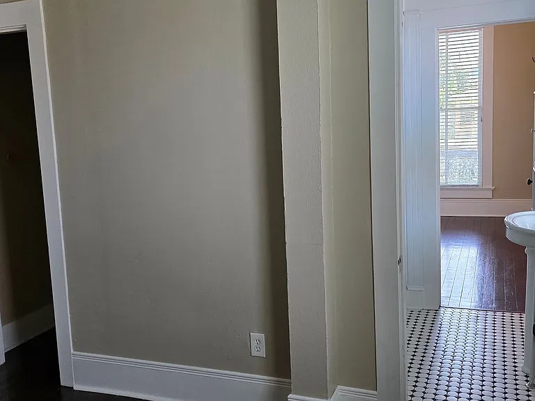 4510 Avenue R 1/2 — Photo 11