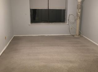 2808 Lighthouse Ln, Parlin, NJ 08859