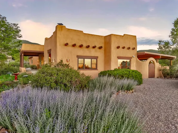 1417 Santa Cruz Road, Taos, NM 87571