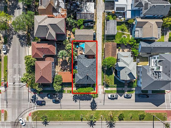 3rd image of 1821 Rosenberg St