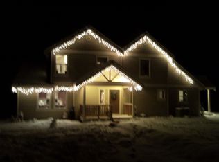 594 Forrest Way, Camano Island, WA 98282