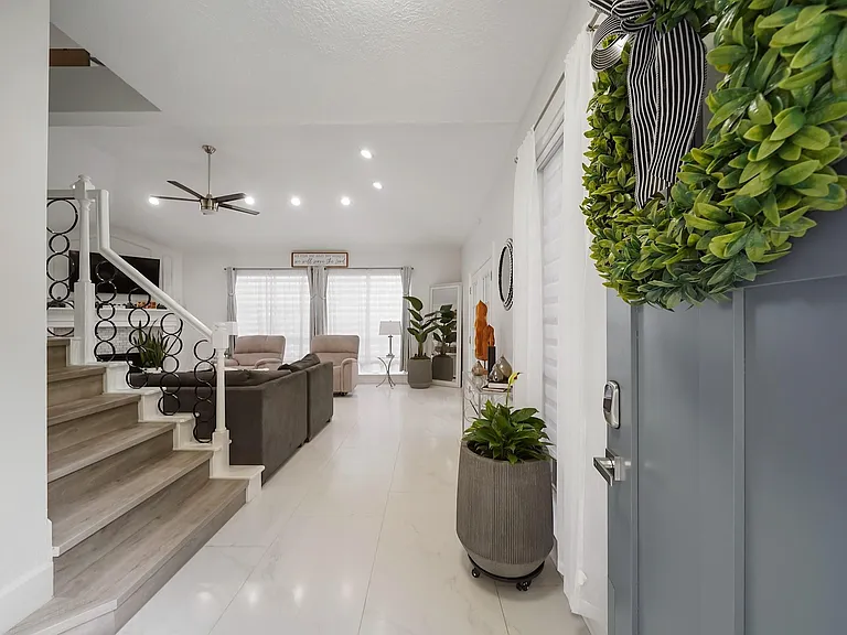14402 Westbury Ct — Photo 5