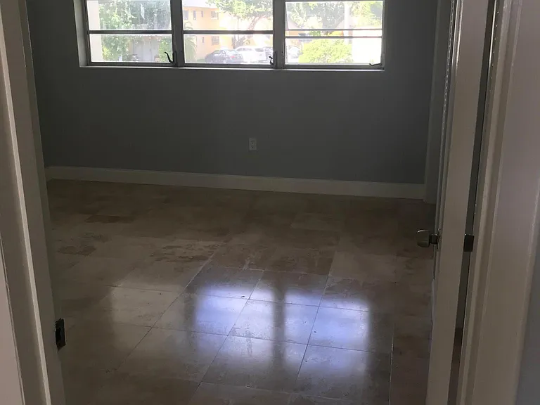 7320 SW 82nd St #202 — Photo 8