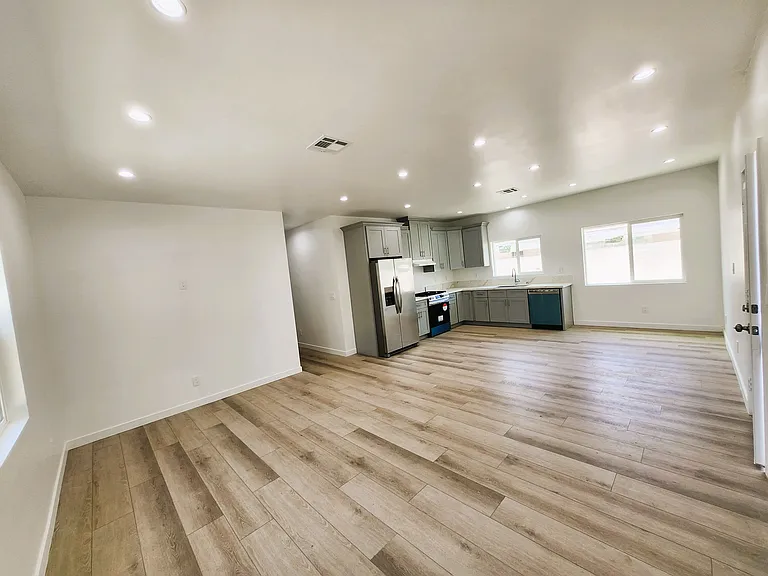 16047 Napa St — Photo 1