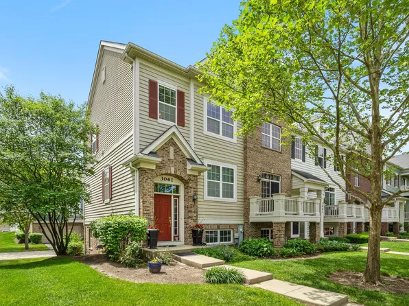 3061 Hughsdale St, Elgin, IL 60124