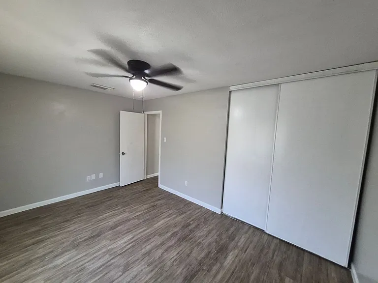 4414 Stradford Pl — Photo 17