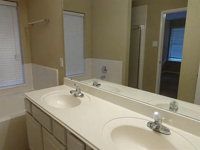 20322 Linden Tree Dr — Photo 8
