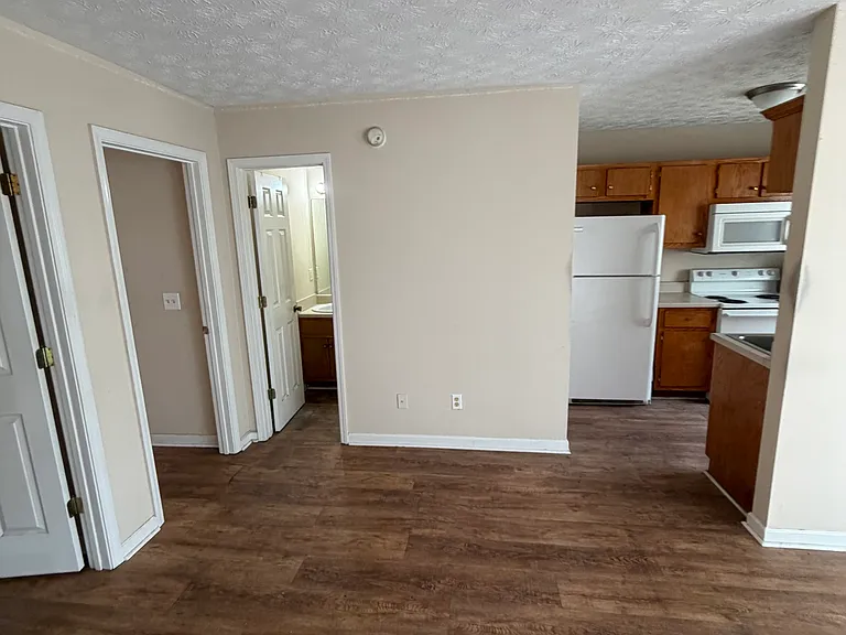 113 Hill St #B — Photo 3