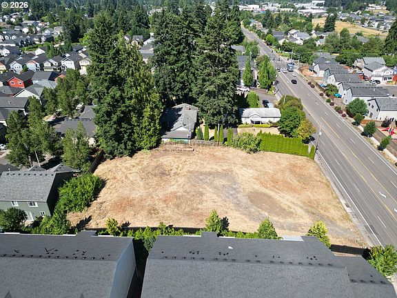 2nd image of 6007 NE 63rd St