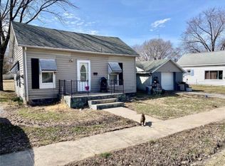 204 South St, Coffeen, IL 62017