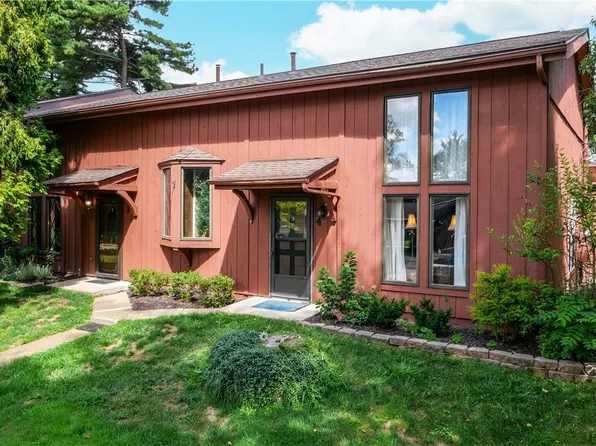 6235 Gladys St Unit 4, Ravenna, OH 44266