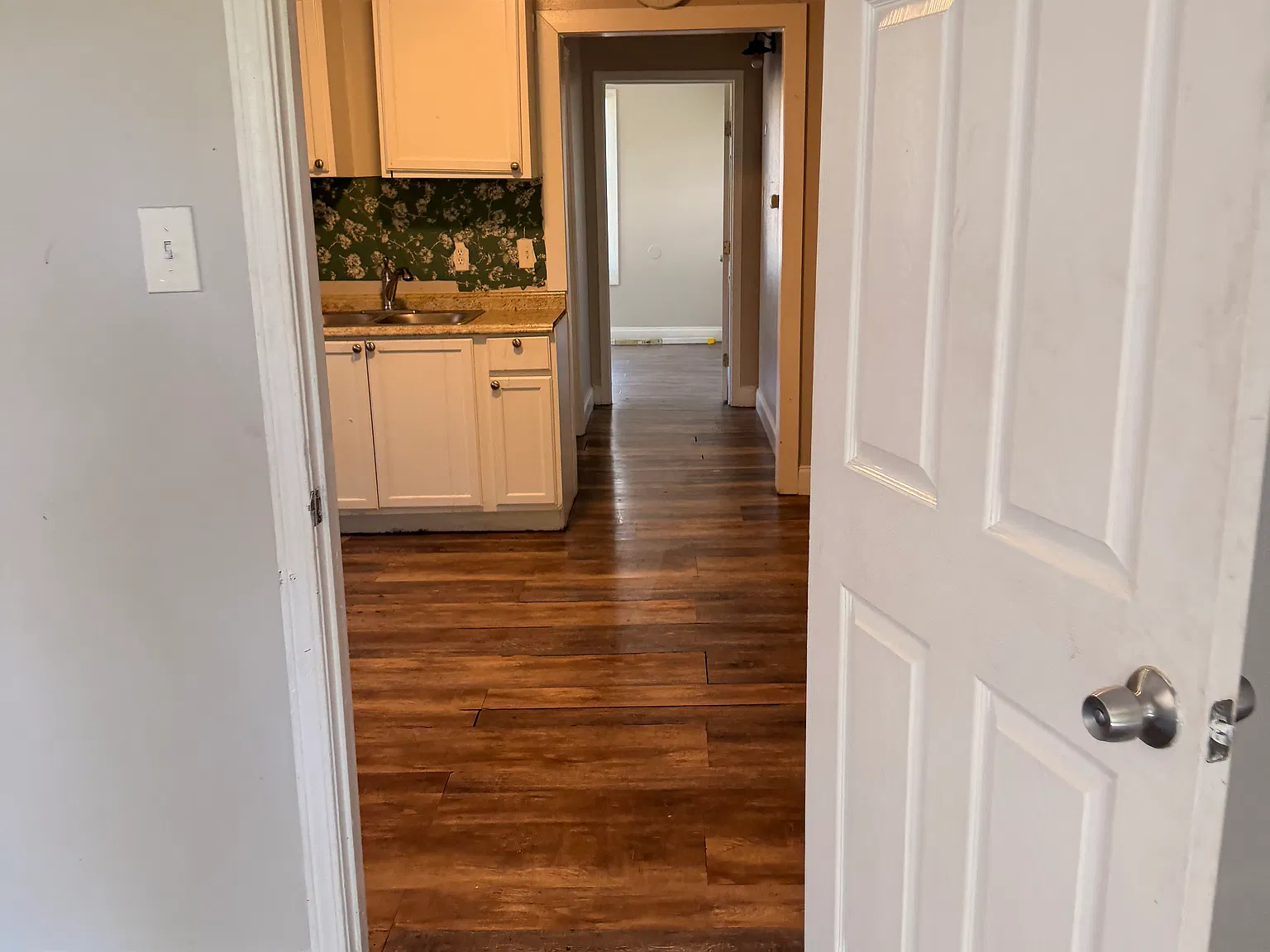 1 bed, 1000 sqft, $780 — Photo 4