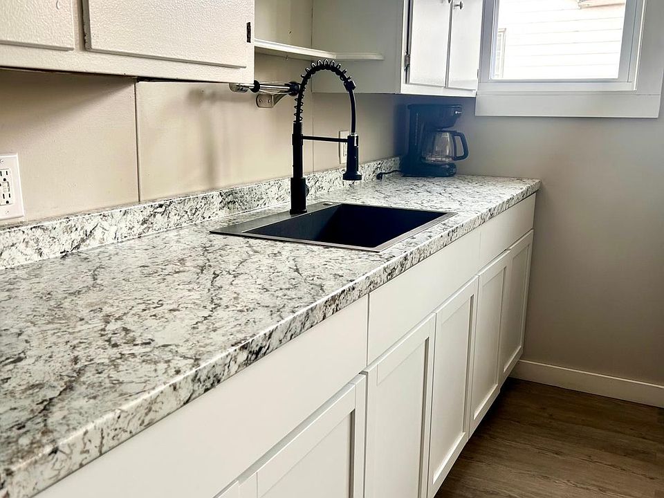 2nd image of 42-44 E Main St #3