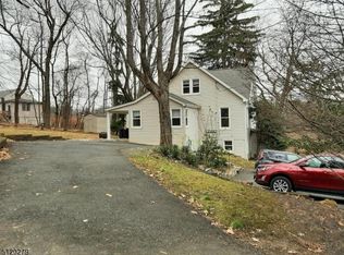 1 Woodlawn Ter #1B, Randolph, NJ 07869