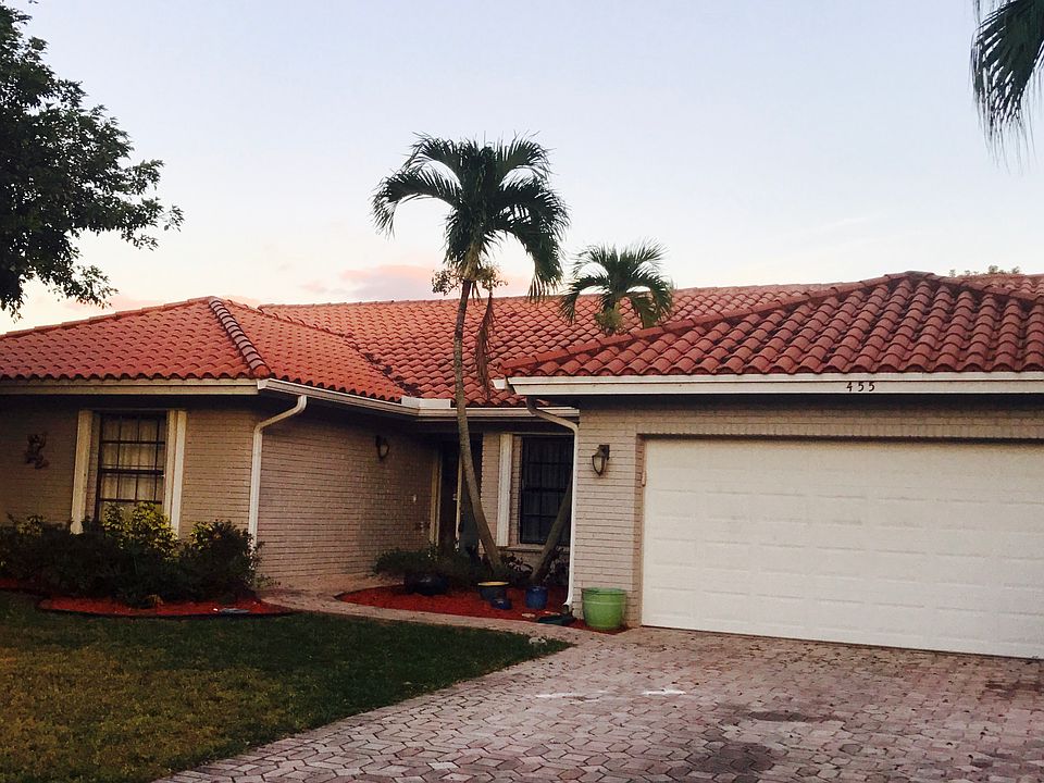 1st image of 455 NW 113th Ter