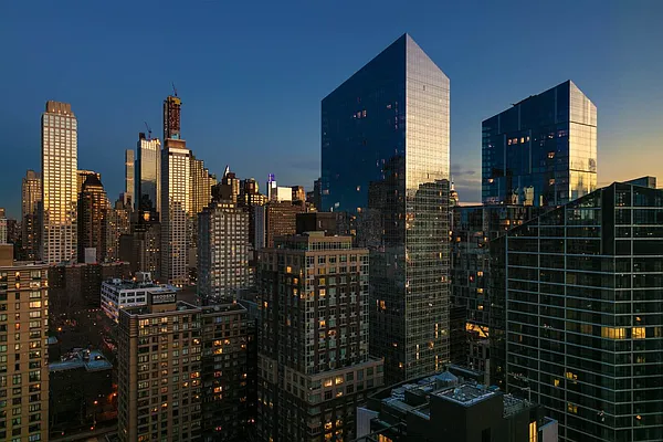 Rented by Compass | media 26