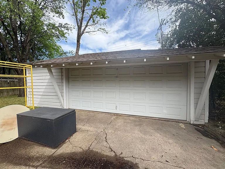 7525 Wentwood Dr — Photo 21
