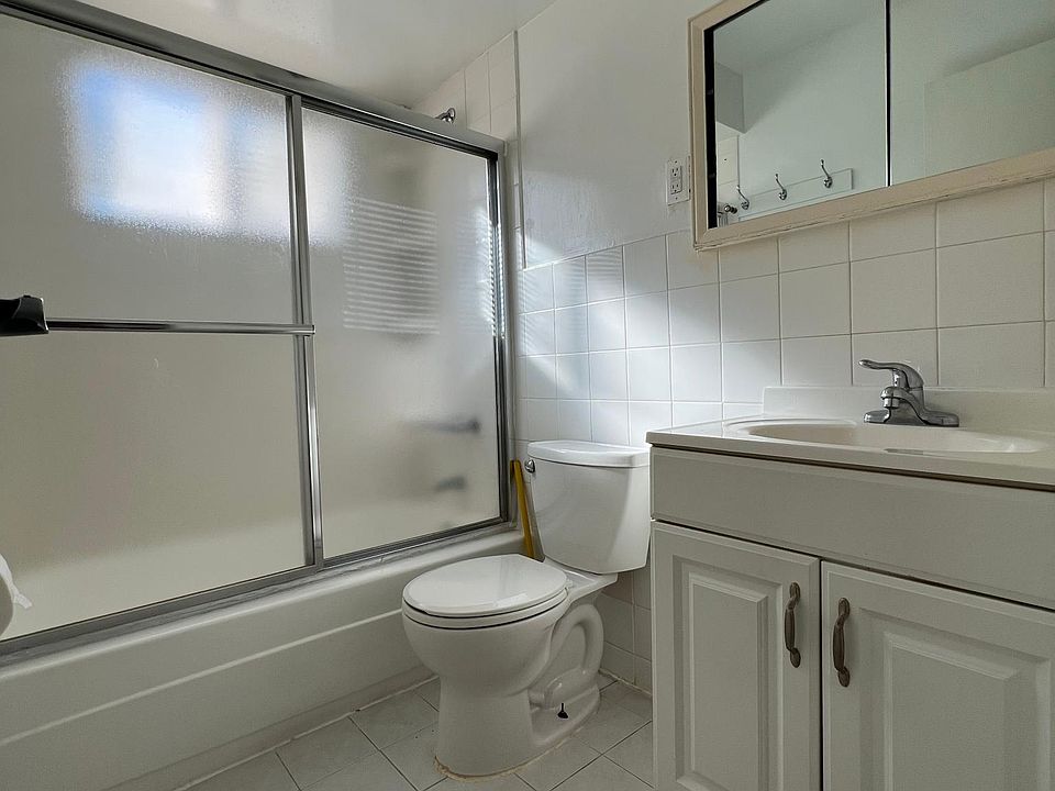 1st image of 192 Malone Ave #1A