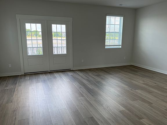 4th image of 508 Hinton St