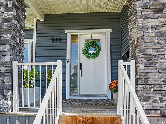 3rd image of 895 McFaull RISE