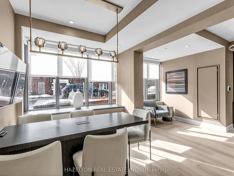 8 Manor Rd W #711 — Photo 25