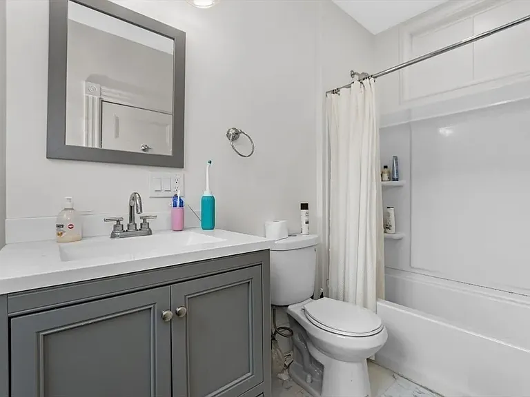 868 Huntington Ave #3 — Photo 9