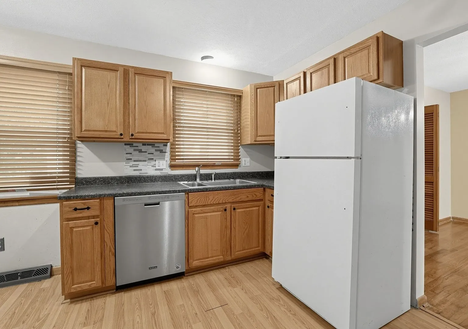 Charming 3BR House in Cleveland — Photo 3
