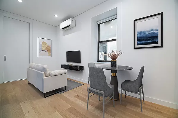 Rented by REAL New York | media 4