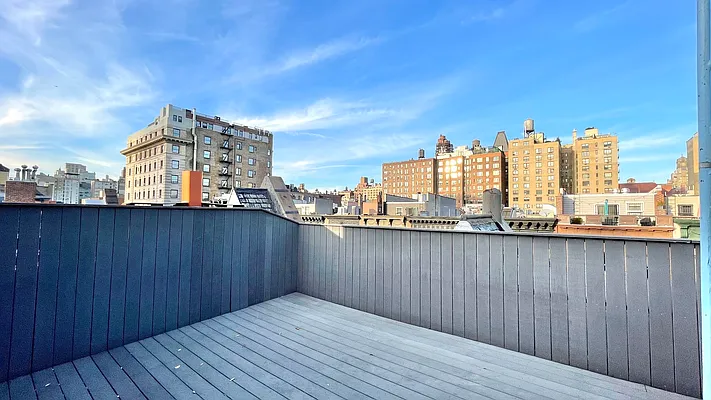 Rented by JK Dansar Corp | media 10