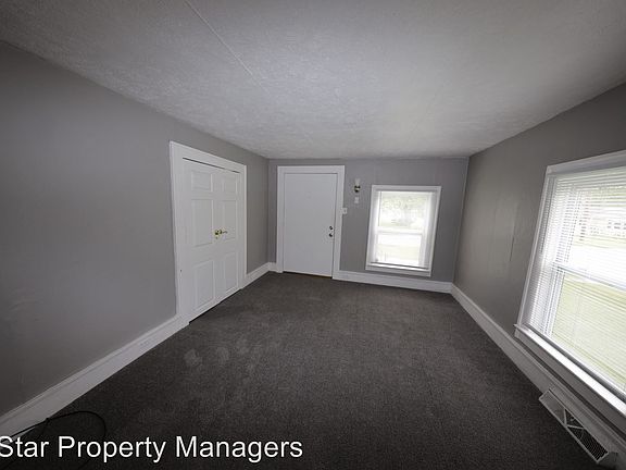 5th image of 843 Taylor St