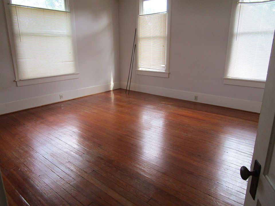 2nd image of 1001-D Woodrow St #1