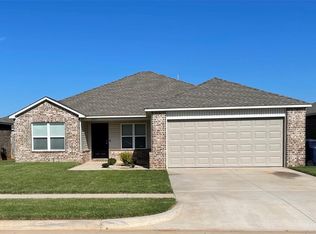 2217 Stella Rd, Yukon, OK 73099