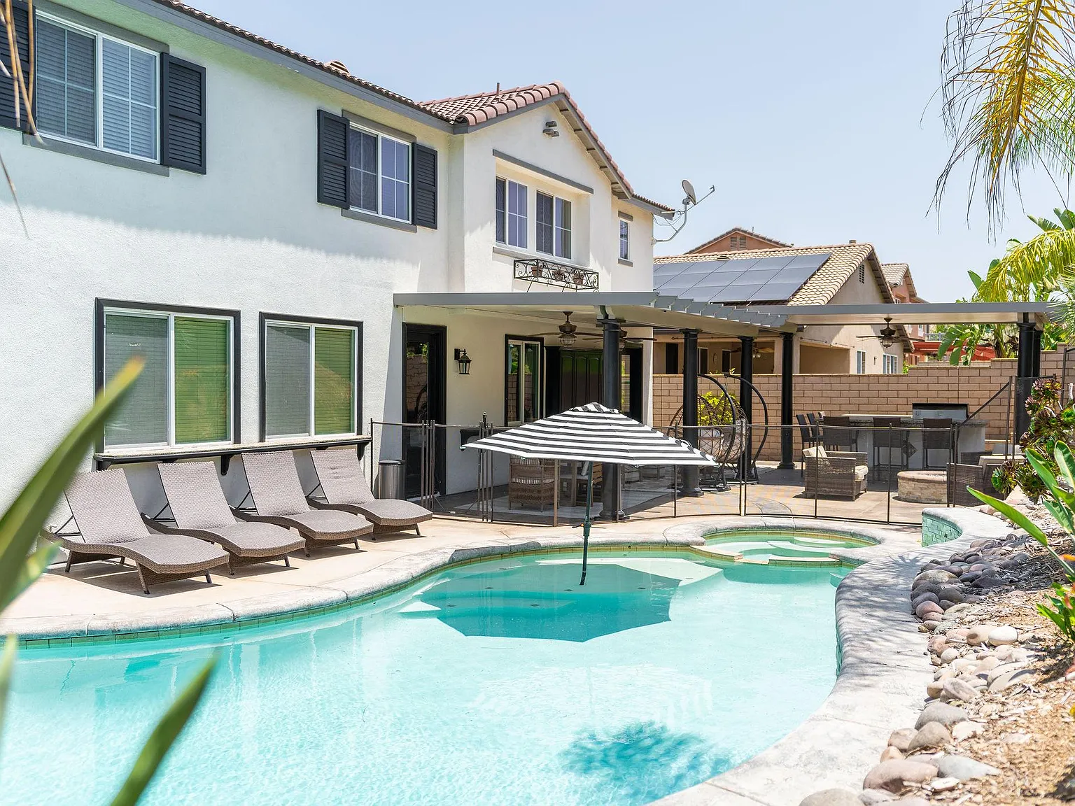 1160 Waterleaf Way — Photo 3