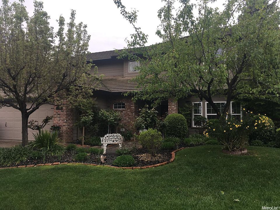 1st image of 19377 Windwood Dr