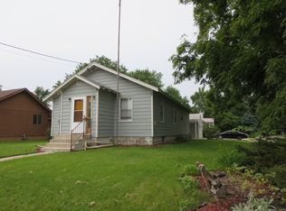 1215 9th Ave E, Oskaloosa, IA 52577