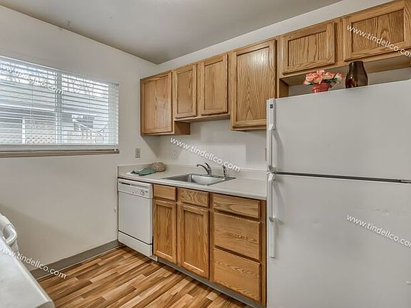 3rd image of 19849 NE Halsey St APT 120
