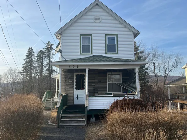 501 Charles St, Throop, PA 18512
