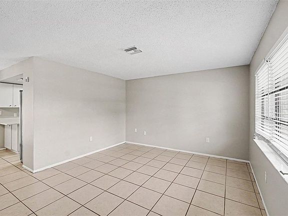 3rd image of 2904 Arch Dr