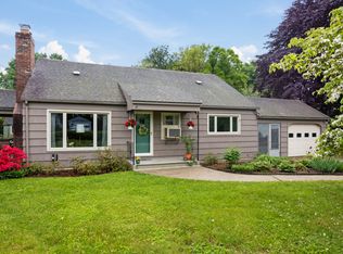 35 Dock Rd, Uncasville, CT 06382