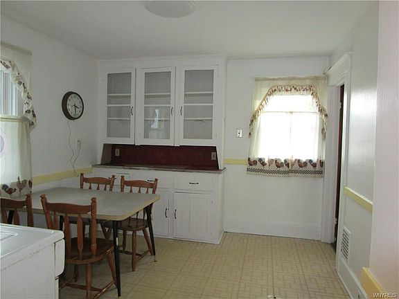 3rd image of 103 Lockwood Ave