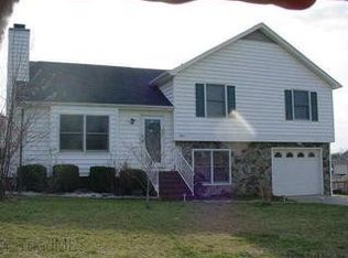 1065 Glenmont Rd, Winston Salem, NC 27107