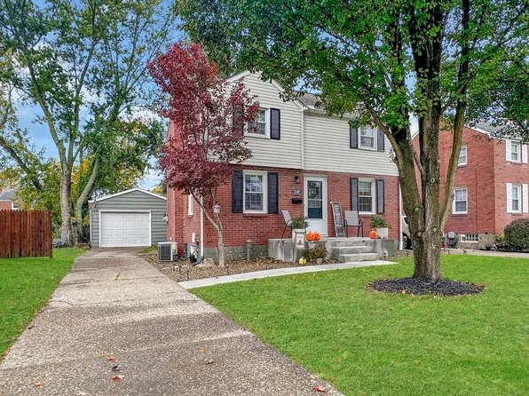 3220 Oakwood St, Erie, PA 16508