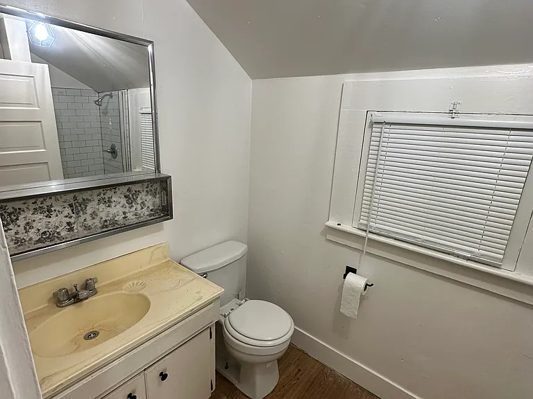 726 Olive St #1A — Photo 5