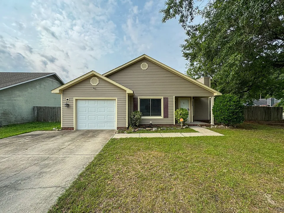 5599 Quietwood Pl