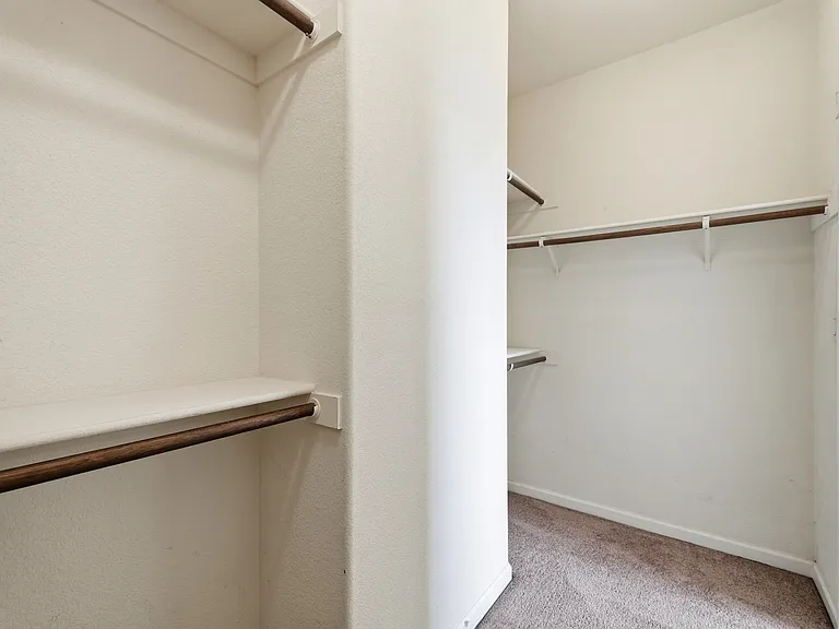 425 Regatta Ln #103-00 — Photo 16