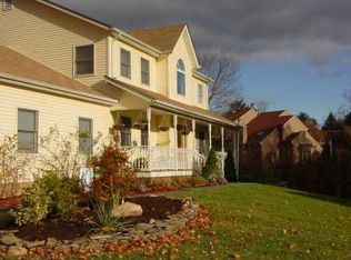 3 Conor Ct, Tappan, NY 10983