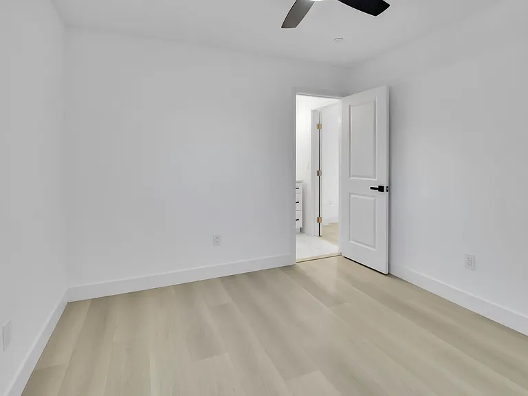 6818 Florence Pl #B — Photo 17